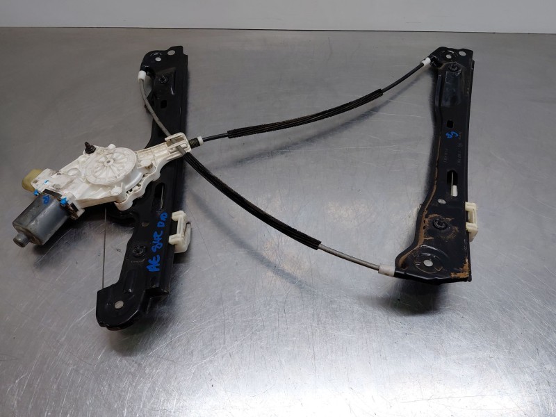 Recambio de elevalunas delantero derecho para bmw 1 (e87) 118 d referencia OEM IAM 51337138466  