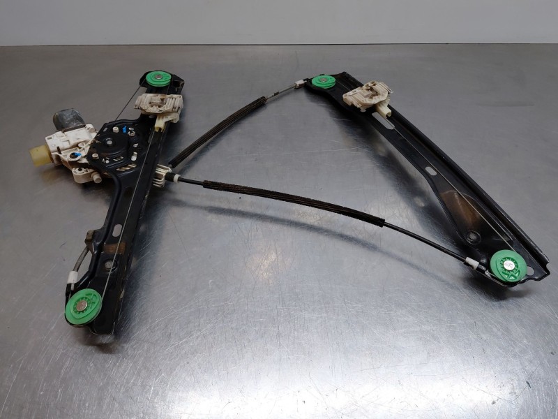 Recambio de elevalunas delantero derecho para bmw 1 (e87) 118 d referencia OEM IAM 51337138466  