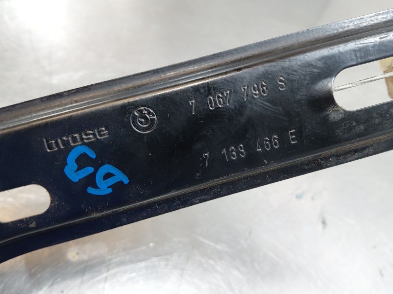 Recambio de elevalunas delantero derecho para bmw 1 (e87) 118 d referencia OEM IAM 51337138466  
