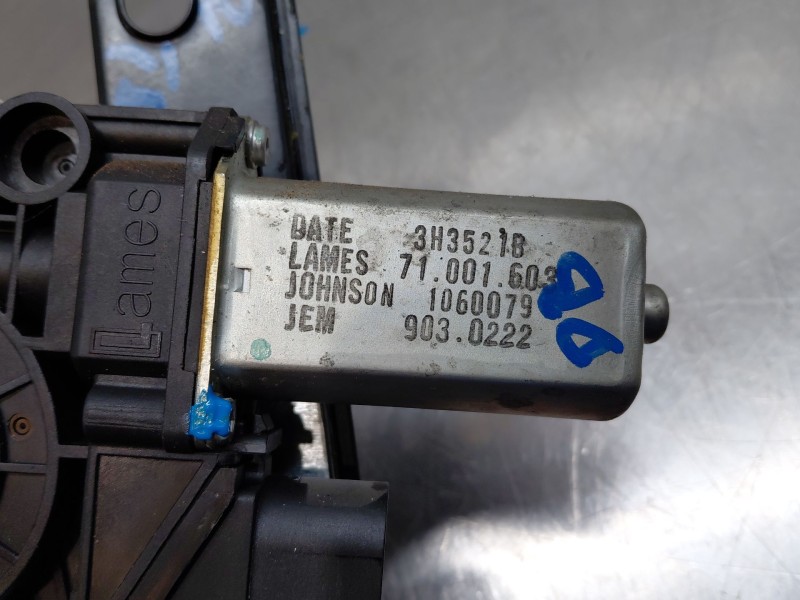 Recambio de elevalunas trasero derecho para bmw 1 (e87) 118 d referencia OEM IAM 51357138468  