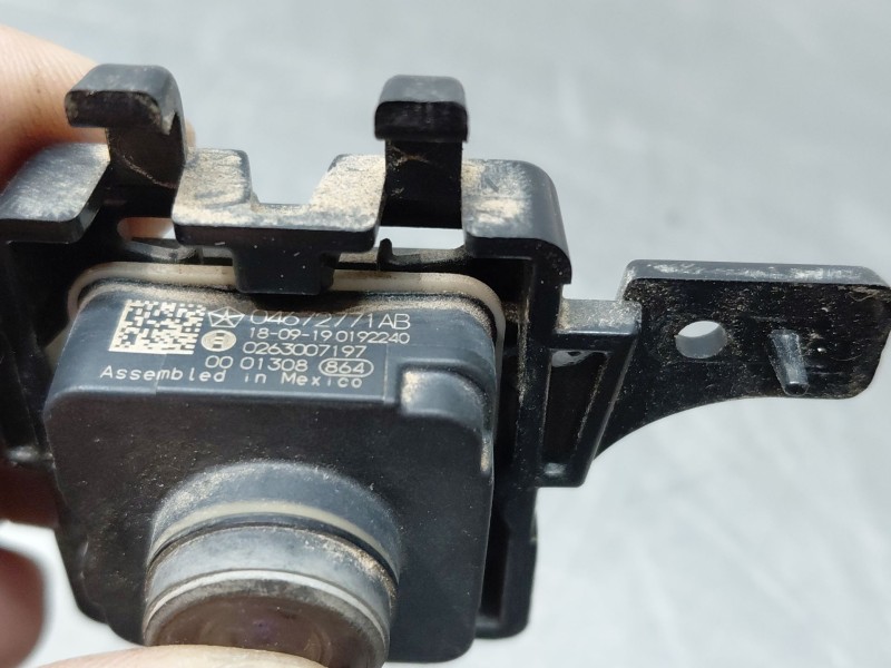 Recambio de sensor de aparcamiento para jeep compass ii multiair referencia OEM IAM 04672771AB 0263007197 