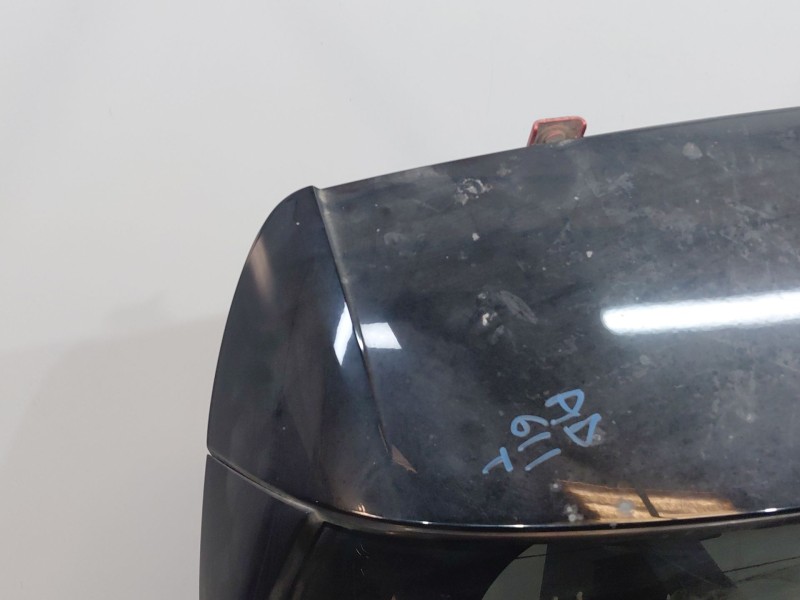 Recambio de porton trasero para renault captur techno referencia OEM IAM   