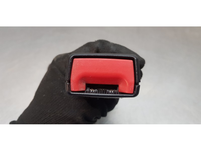 Recambio de pretensor airbag izquierdo para fiat doblo ii cargo (263) furgón base referencia OEM IAM 735511973   Recambio de pretensor airbag izquierdo para fiat doblo ii cargo (263) furgón base referencia OEM IAM 735511973