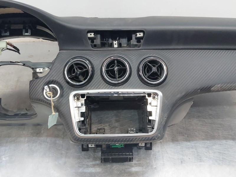 Recambio de salpicadero para mercedes-benz clase gla (w156) 200 d referencia OEM IAM   