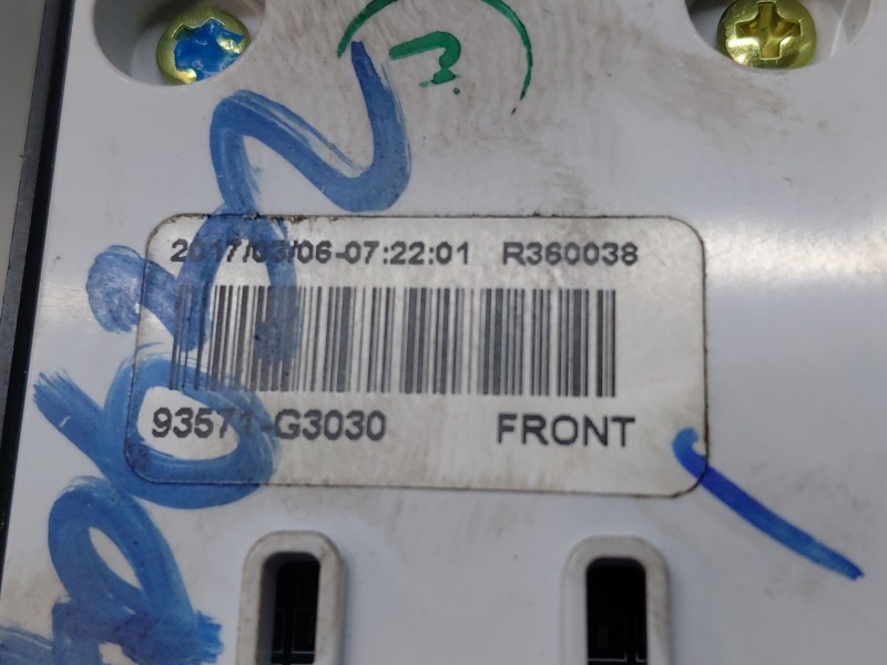 Recambio de mando elevalunas delantero izquierdo para hyundai i30 (pd) essence referencia OEM IAM   