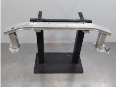 Recambio de refuerzo paragolpes delantero para renault captur techno referencia OEM IAM   