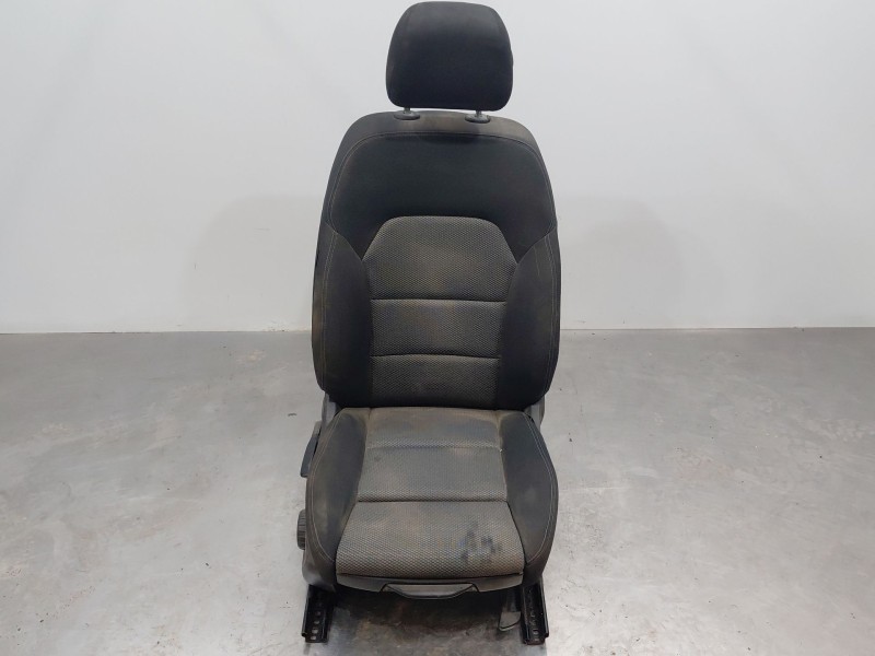 Recambio de asiento delantero derecho para mercedes-benz clase gla (w156) 200 d referencia OEM IAM A0999101600  