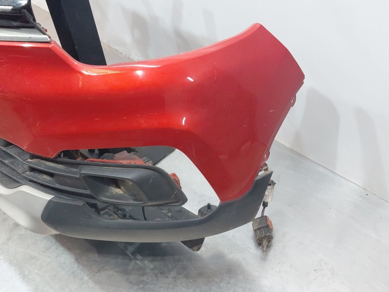 Recambio de paragolpes delantero para renault captur techno referencia OEM IAM   