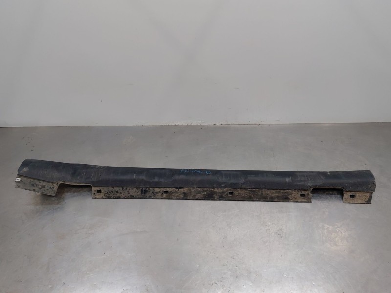 Recambio de faldon lateral para mercedes-benz clase gla (w156) 200 d referencia OEM IAM A1566981054  
