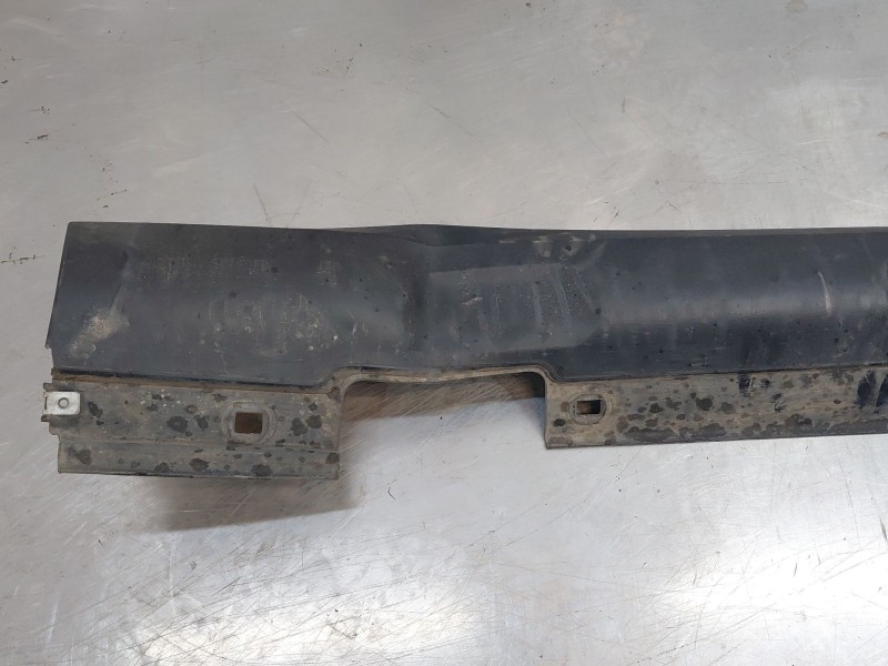 Recambio de faldon lateral para mercedes-benz clase gla (w156) 200 d referencia OEM IAM A1566981054  