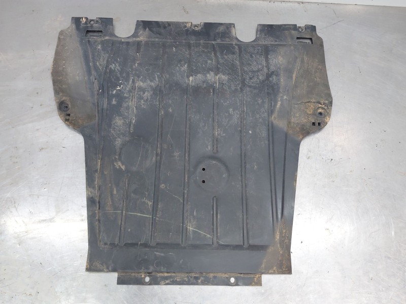 Recambio de cubrecarter para renault captur techno referencia OEM IAM 758903856R  