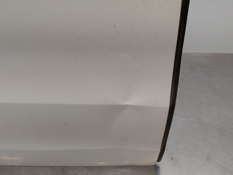 Recambio de puerta trasera derecha para citroën c4 grand picasso exclusive referencia OEM IAM 9803033680  
