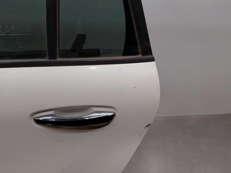 Recambio de puerta trasera izquierda para citroën c4 grand picasso exclusive referencia OEM IAM 9803033780  