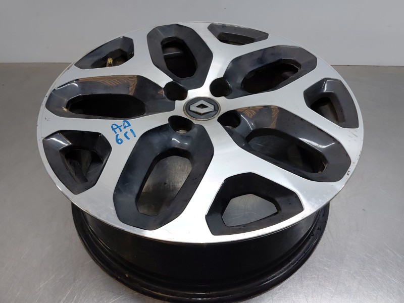 Recambio de llanta para renault captur techno referencia OEM IAM 403006096R 403008598R 