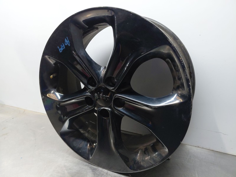 Recambio de llanta para jeep compass ii multiair referencia OEM IAM 5VC27DX8AA  