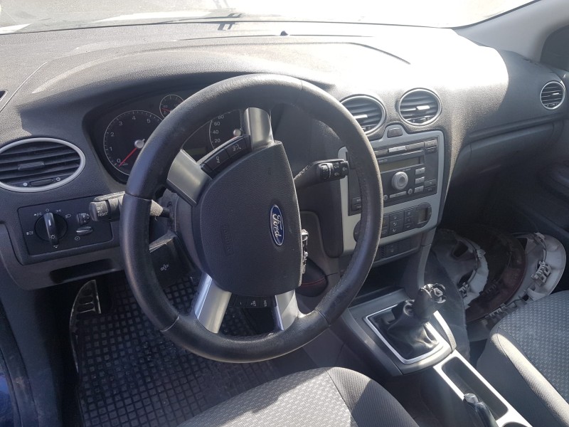 ford focus berlina (cap) del año 2005