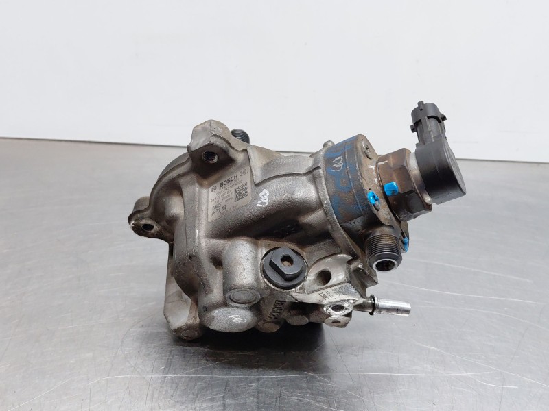 Recambio de bomba inyeccion para peugeot 208 (p2) active pack referencia OEM IAM 9817903080 0445010761 