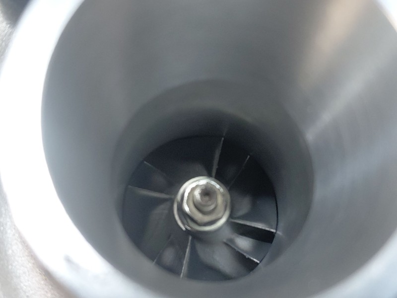 Recambio de turbocompresor para renault captur techno referencia OEM IAM 144108035R  