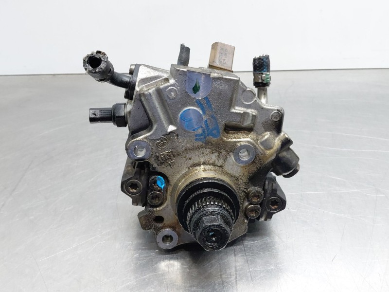 Recambio de bomba inyeccion para mercedes-benz clase a (w176) design referencia OEM IAM A6510701801  