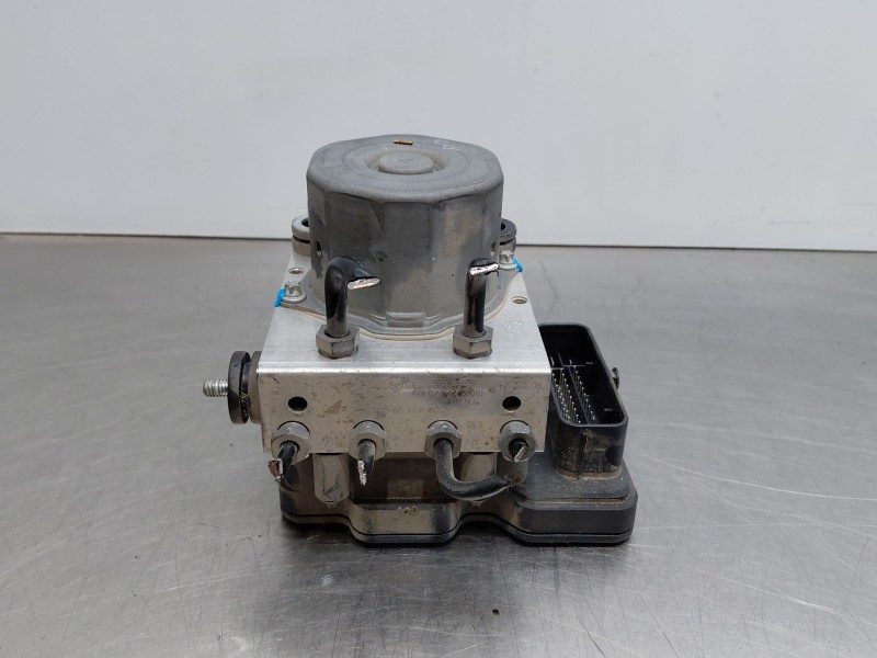 Recambio de abs para mercedes-benz clase gla (w156) 200 d referencia OEM IAM A0004314000 A0004313900 