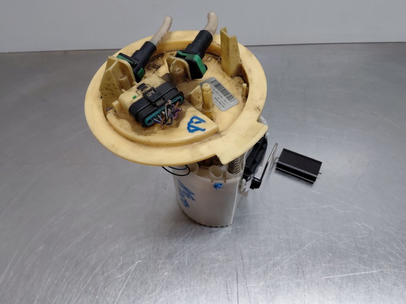 Recambio de aforador para mercedes-benz clase gla (w156) 200 d referencia OEM IAM A2464701494  