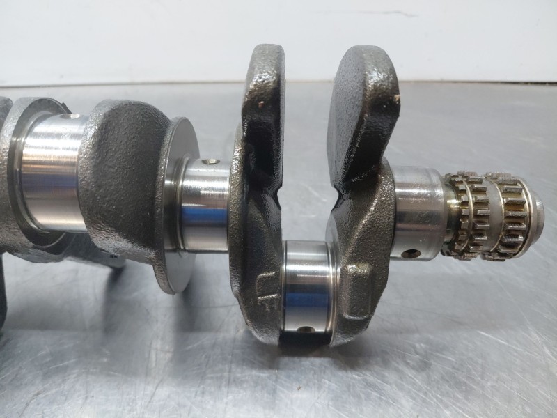 Recambio de cigueñal para renault captur techno referencia OEM IAM 122014121R  