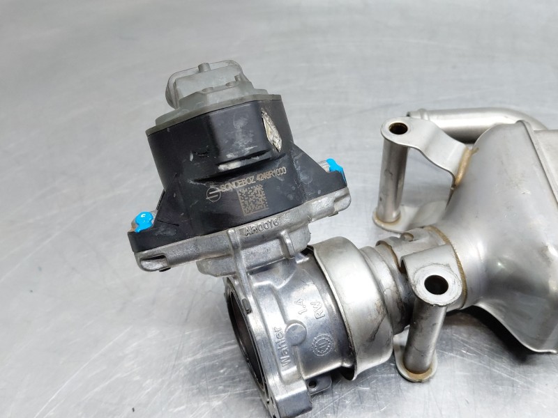 Recambio de enfriador egr para mercedes-benz clase a (w176) design referencia OEM IAM A6511400575  