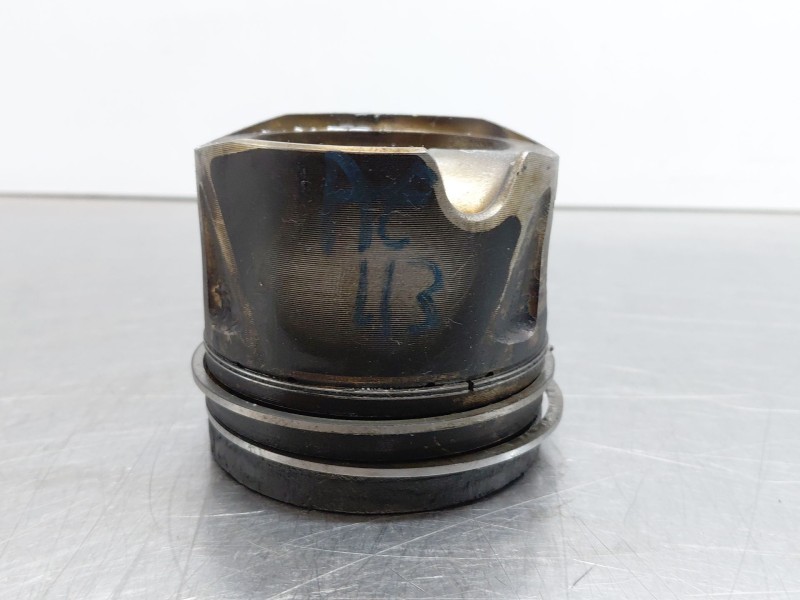 Recambio de piston para mercedes-benz clase a (w176) design referencia OEM IAM A6510301117  