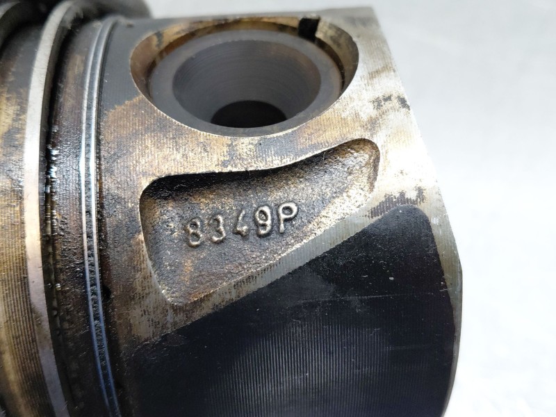 Recambio de piston para mercedes-benz clase a (w176) design referencia OEM IAM A6510301117  