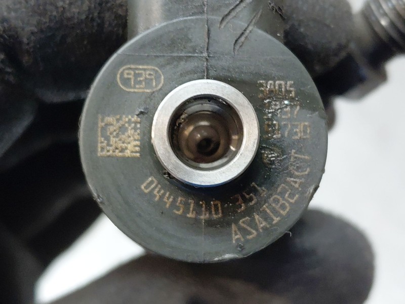 Recambio de inyector para fiat doblo active referencia OEM IAM 0445110351  