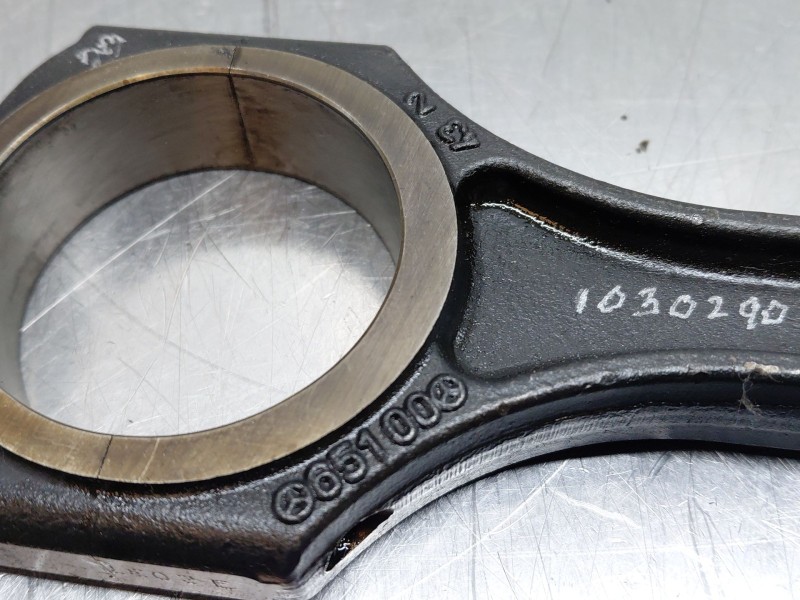 Recambio de biela para mercedes-benz clase a (w176) design referencia OEM IAM A6510300020  