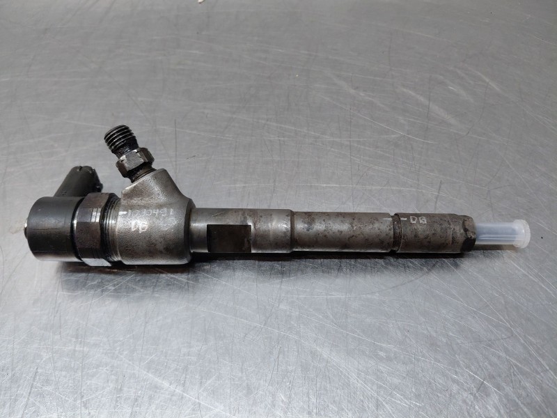 Recambio de inyector para fiat doblo active referencia OEM IAM 0445110351  