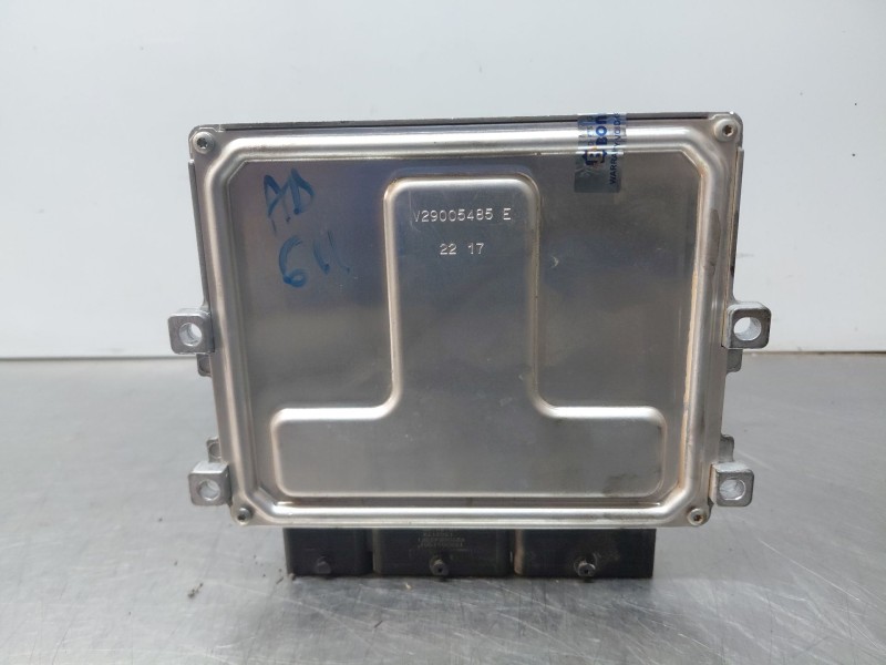 Recambio de centralita motor uce para renault captur techno referencia OEM IAM 237109221R  