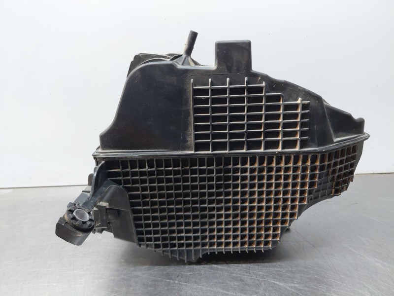 Recambio de filtro aire para renault captur techno referencia OEM IAM 165001258R  