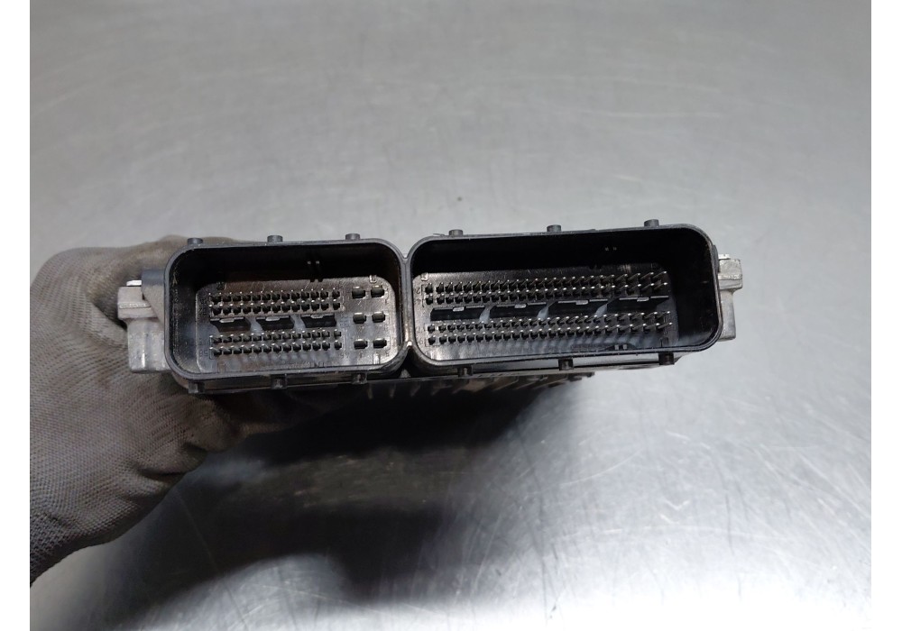 Recambio de centralita motor uce para mercedes-benz clase gla (w156) 200 d referencia OEM IAM A6519006303  