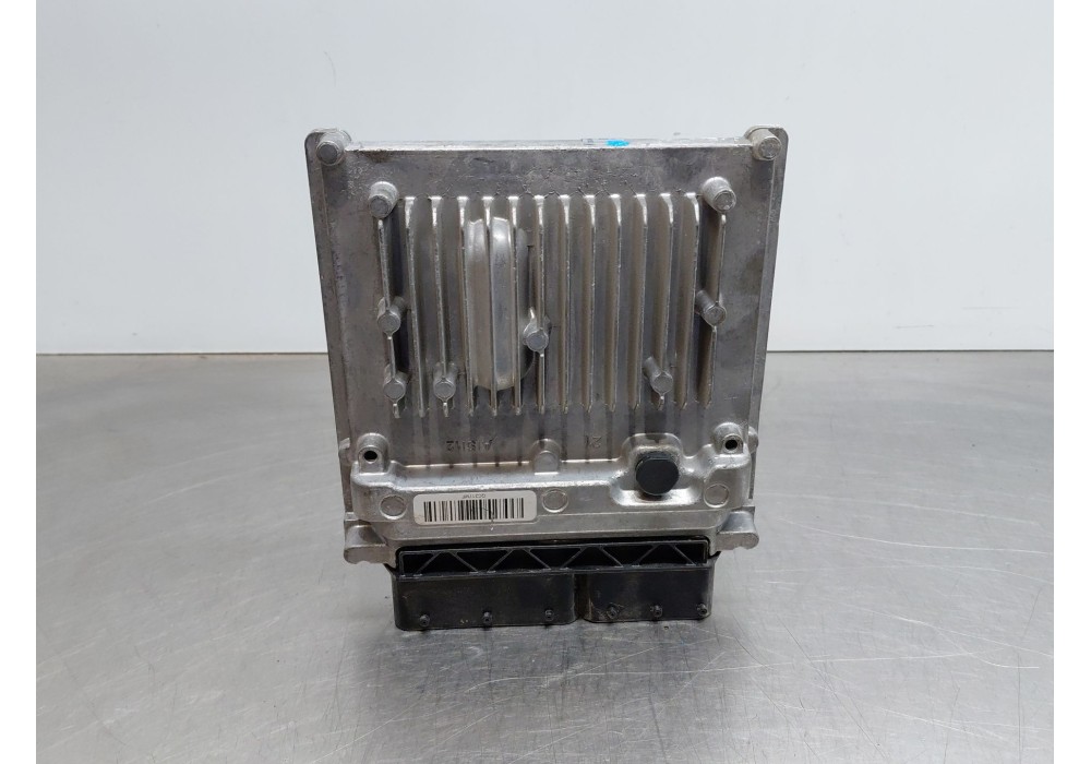 Recambio de centralita motor uce para mercedes-benz clase gla (w156) 200 d referencia OEM IAM A6519006303  
