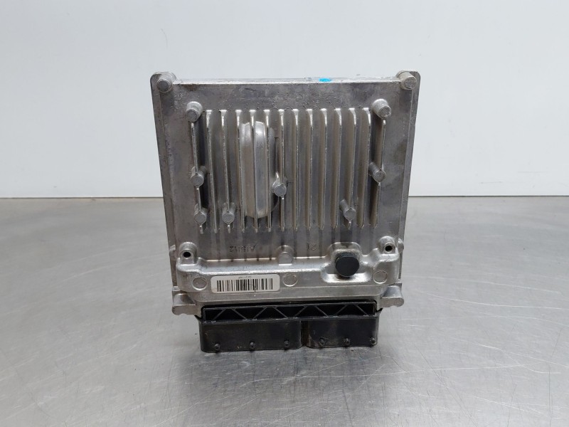 Recambio de centralita motor uce para mercedes-benz clase gla (w156) 200 d referencia OEM IAM A6519006303  