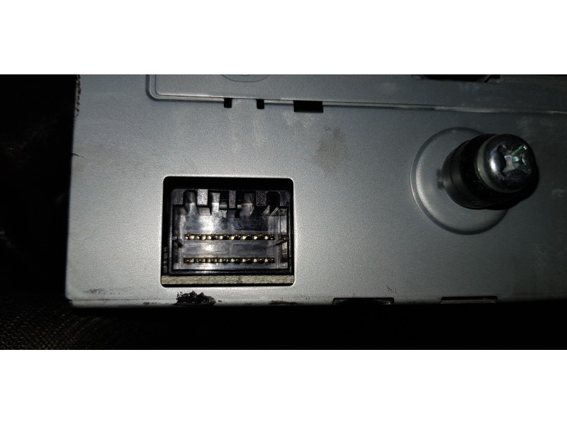 Recambio de sistema audio / radio cd para chrysler grand voyager limited referencia OEM IAM 05064063AE  