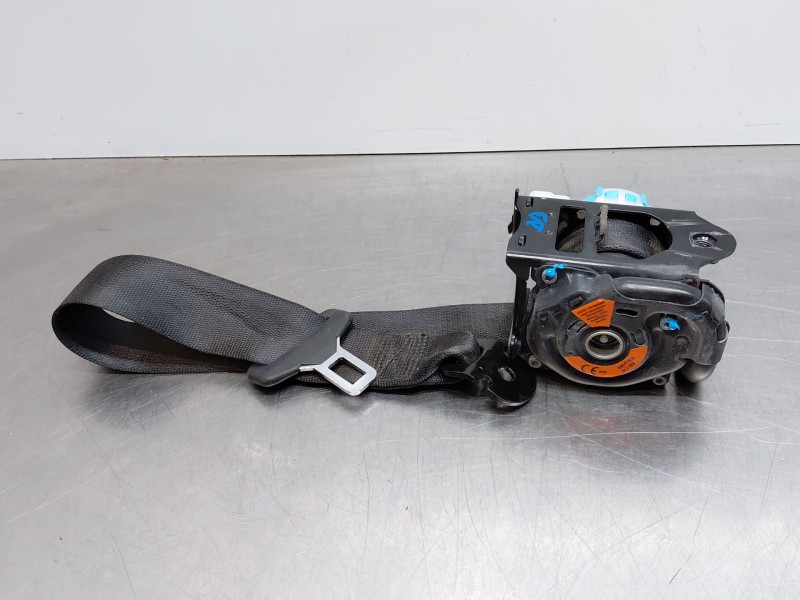 Recambio de cinturon seguridad trasero izquierdo para mercedes-benz clase gla (w156) 200 d referencia OEM IAM A1768600585  