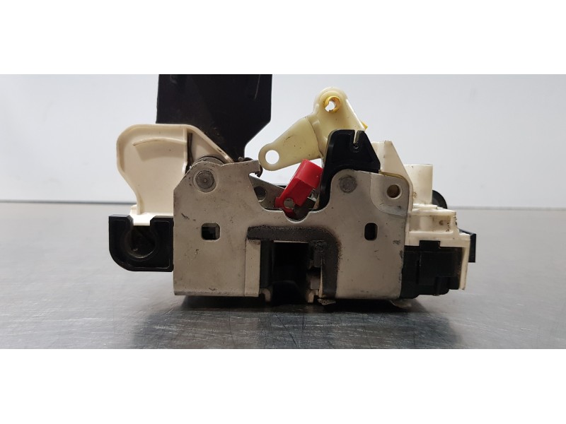 Recambio de cerradura puerta delantera derecha para dodge caliber se referencia OEM IAM 4589416AA   Recambio de cerradura puerta delantera derecha para dodge caliber se referencia OEM IAM 4589416AA