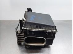 Recambio de filtro aire para mercedes-benz clase gla (w156) 200 d referencia OEM IAM A6450900001  