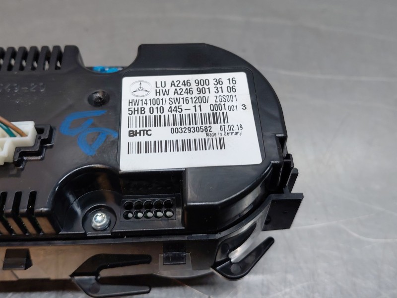 Recambio de mando climatizador para mercedes-benz clase gla (w156) 200 d referencia OEM IAM A2469003616  