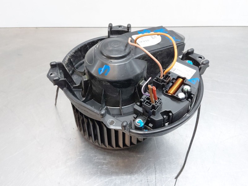 Recambio de motor calefaccion para mercedes-benz clase gla (w156) 200 d referencia OEM IAM A2469061601  