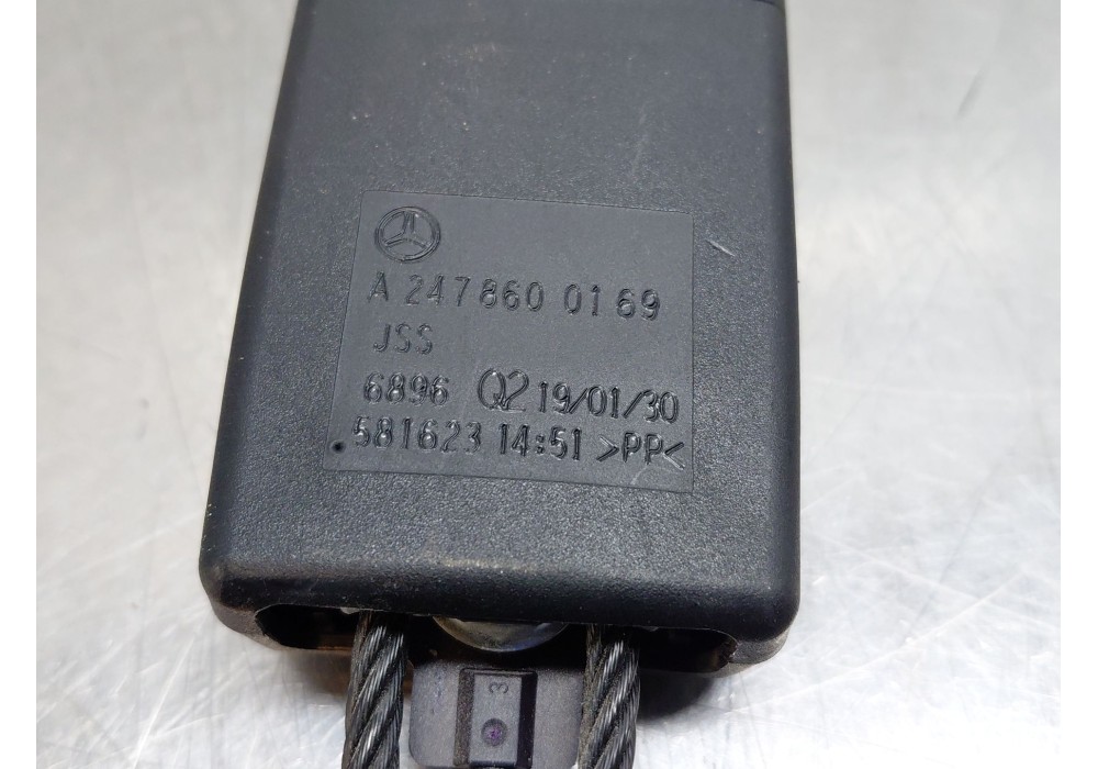 Recambio de enganche del cinturon delantero der para mercedes-benz clase gla (w156) 200 d referencia OEM IAM A2478600169  