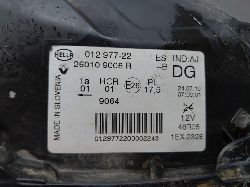 Recambio de faro derecho para renault captur techno referencia OEM IAM 260109006R  