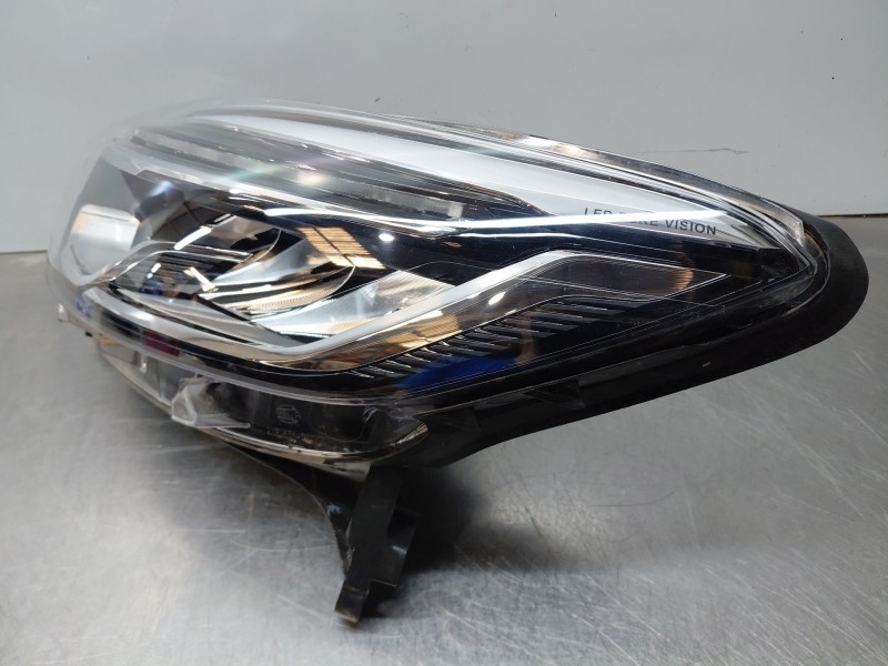 Recambio de faro izquierdo para renault captur techno referencia OEM IAM 260600380R  