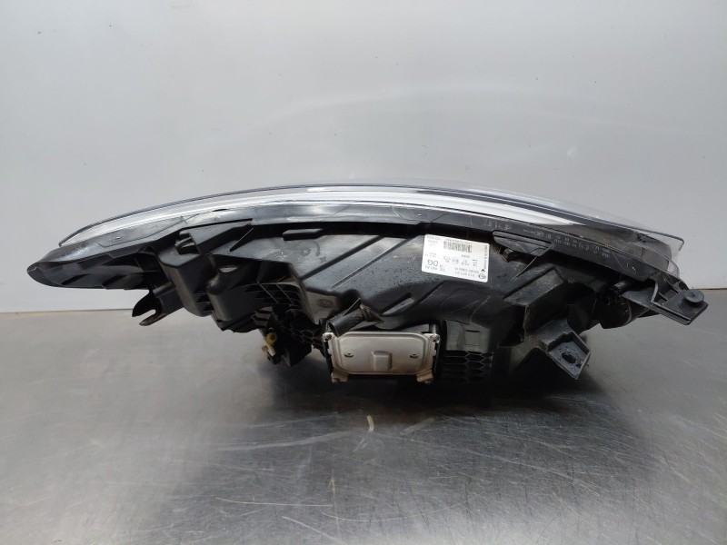 Recambio de faro izquierdo para renault captur techno referencia OEM IAM 260600380R  