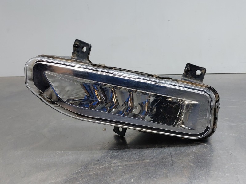 Recambio de faro antiniebla izquierdo para nissan micra v (k14) acenta referencia OEM IAM 261558995C  
