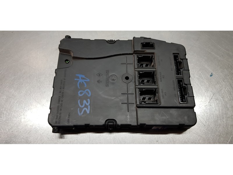 Recambio de caja reles / fusibles para renault scenic ii authentique referencia OEM IAM 8200306434   Recambio de caja reles / fusibles para renault scenic ii authentique referencia OEM IAM 8200306434