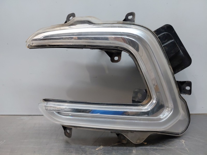 Recambio de piloto delantero izquierdo para renault captur techno referencia OEM IAM 266055303R  